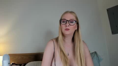 AudreyAlien online show from October 29, 5:45 am