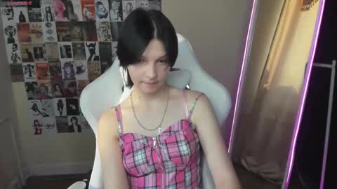 Snapshot of audreyykim chatting on October 20, 9:34 am Audrey online show from October 20, 9:34 am