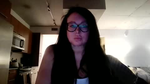 august_third online show from January 1, 4:07 am