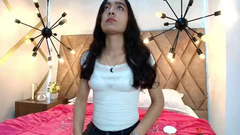 aura_bloom_ online show from May 25, 1:32 pm
