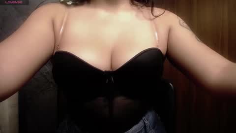 aura_cute_ online show from March 5, 4:08 am