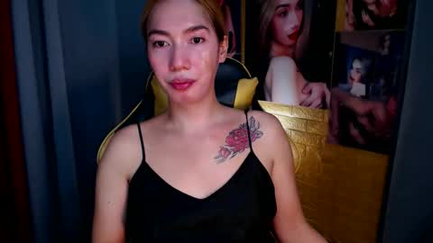 Miss awra online show from October 23, 5:24 am