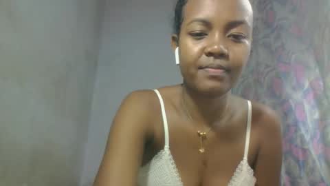 aurelie08 online show from May 23, 10:24 am