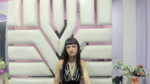 Snapshot of aurora18palmer chatting on December 9, 2:49 pm aurora online show from December 9, 2:49 pm