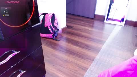 Snapshot of aurora_blossom__ chatting on January 21, 12:29 pm Aurora online show from January 21, 12:29 pm