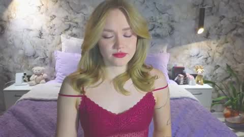 Kate online show from November 24, 5:04 pm