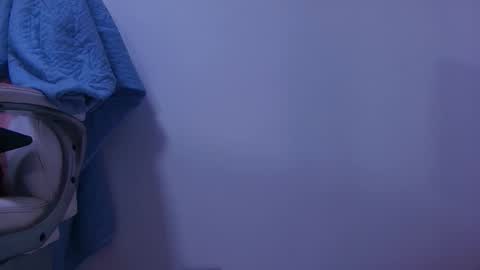 auroraa_miller online show from March 5, 3:02 am