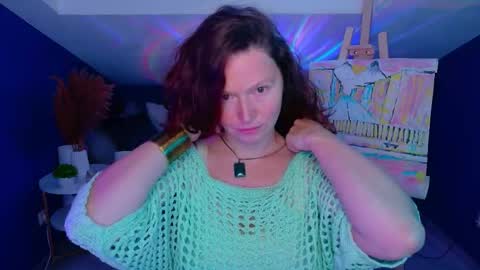 auroraborealis__ online show from October 10, 6:40 am