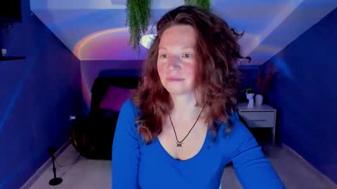 auroraborealis__ online show from September 27, 6:53 am