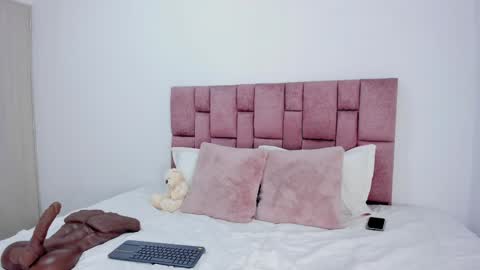 ...  ... online show from March 8, 3:00 pm