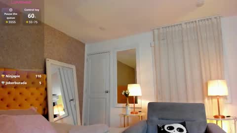 Aurora Miiller  online show from November 15, 12:22 am