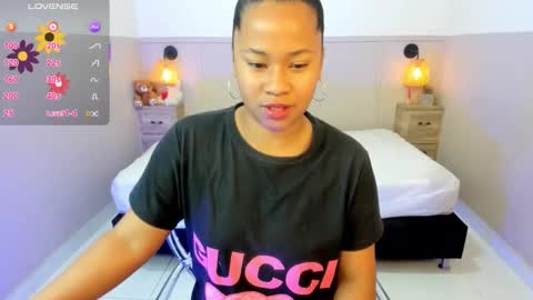 aurorasky7 online show from November 23, 12:18 pm