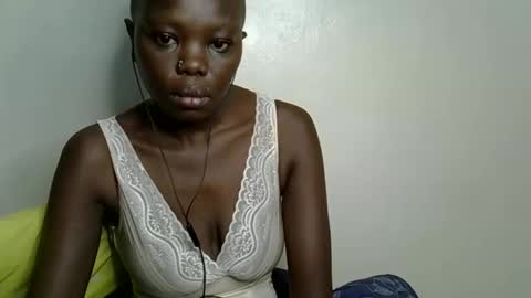 autumnbeagle online show from October 19, 7:21 am