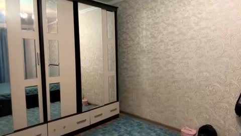 Annie online show from October 9, 3:27 pm