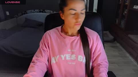 Ava online show from October 2, 11:59 am