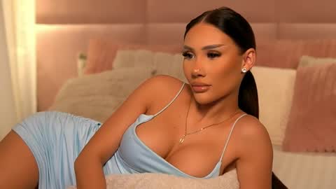 Ava online show from June 5, 2:15 am