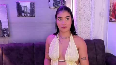 Ava Wilde online show from April 12, 8:00 pm