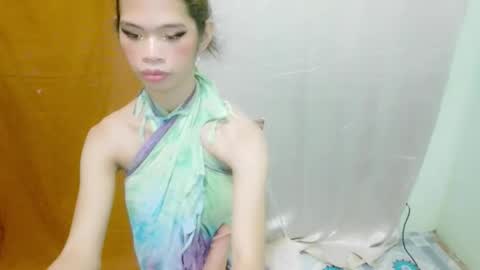 Snapshot of avacadaxcx chatting on October 16, 2:14 am STACY online show from October 16, 2:14 am