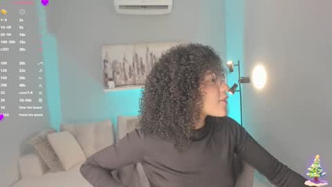 Snapshot of avalon_badger chatting on December 19, 7:18 pm Avalon online show from December 19, 7:18 pm