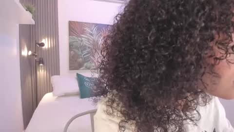 Snapshot of avalon_badger chatting on October 20, 7:39 pm Avalon online show from October 20, 7:39 pm