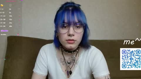 avaobierne online show from April 7, 6:15 am