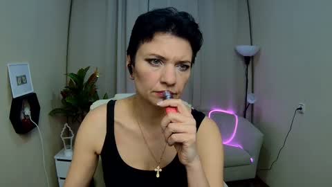 avasaturnian online show from February 20, 8:27 am