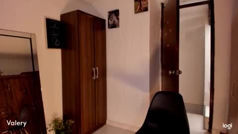 Valery -- online show from November 28, 6:33 pm