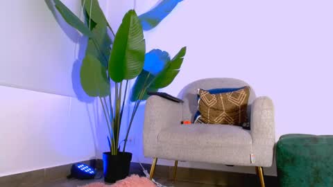 Hi im aqua is nice with me online show from June 2, 7:26 pm