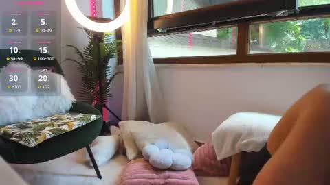 Jolie online show from July 23, 10:45 am
