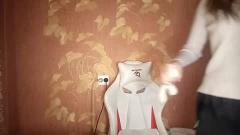 Awora Wolf online show from November 10, 10:38 pm