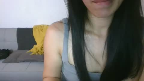 axue online show from June 19, 9:18 pm