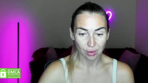 Jully online show from October 15, 5:48 pm