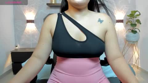 Alyda Jaramillo online show from February 23, 7:13 pm