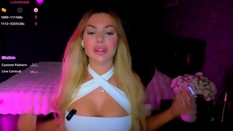  Ayla Demir  online show from April 16, 9:03 pm