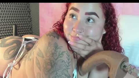 aylamarttinez online show from January 16, 1:45 am