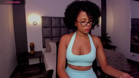 Snapshot of ayleen_dunkann chatting on January 28, 2:31 pm Ayleen online show from January 28, 2:31 pm