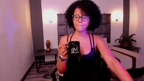 Snapshot of ayleen_dunkann chatting on January 15, 1:31 pm Ayleen online show from January 15, 1:31 pm