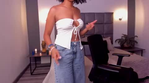 Snapshot of ayleen_dunkann chatting on March 7, 12:45 pm Ayleen online show from March 7, 12:45 pm