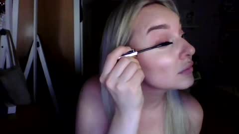aylinn9999 online show from July 28, 7:04 pm