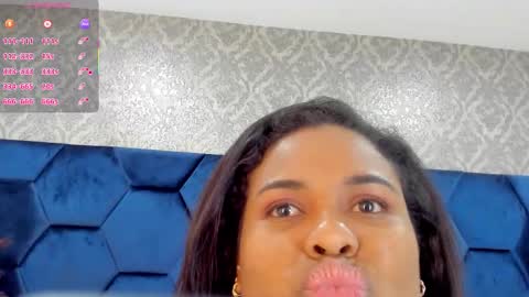 aynaraross1 online show from November 23, 5:32 am