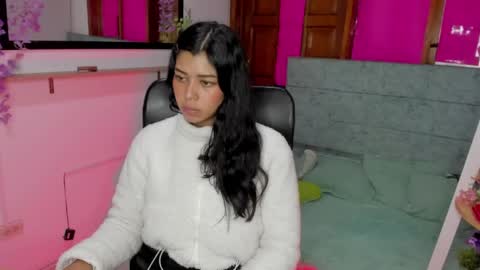Aysha online show from June 7, 7:15 am