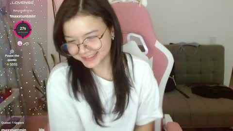 Azu  online show from May 5, 12:13 am
