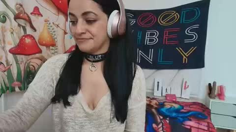 Azucena R online show from March 26, 6:20 pm