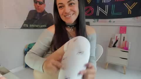 Azucena R online show from October 9, 3:38 pm