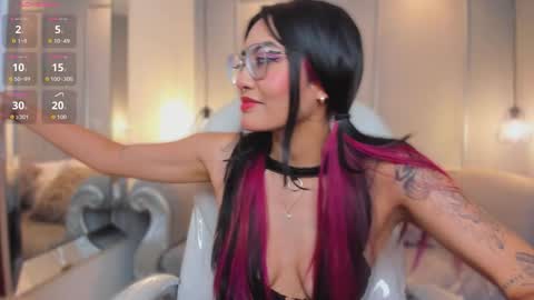 Azura online show from February 18, 8:08 pm