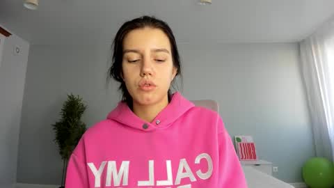 Snapshot of bab_boom chatting on September 20, 12:54 am Monica online show from September 20, 12:54 am