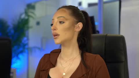 Olivia and Lexi online show from April 18, 4:59 am