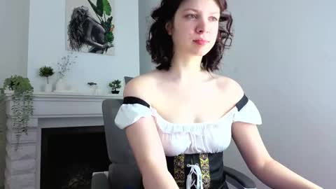 Evalena maybe just Eva online show from February 15, 5:10 am