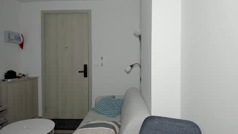 Call me baby  real name Eva   online show from January 11, 2:36 pm