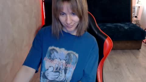 baby_kitte online show from June 5, 4:38 am